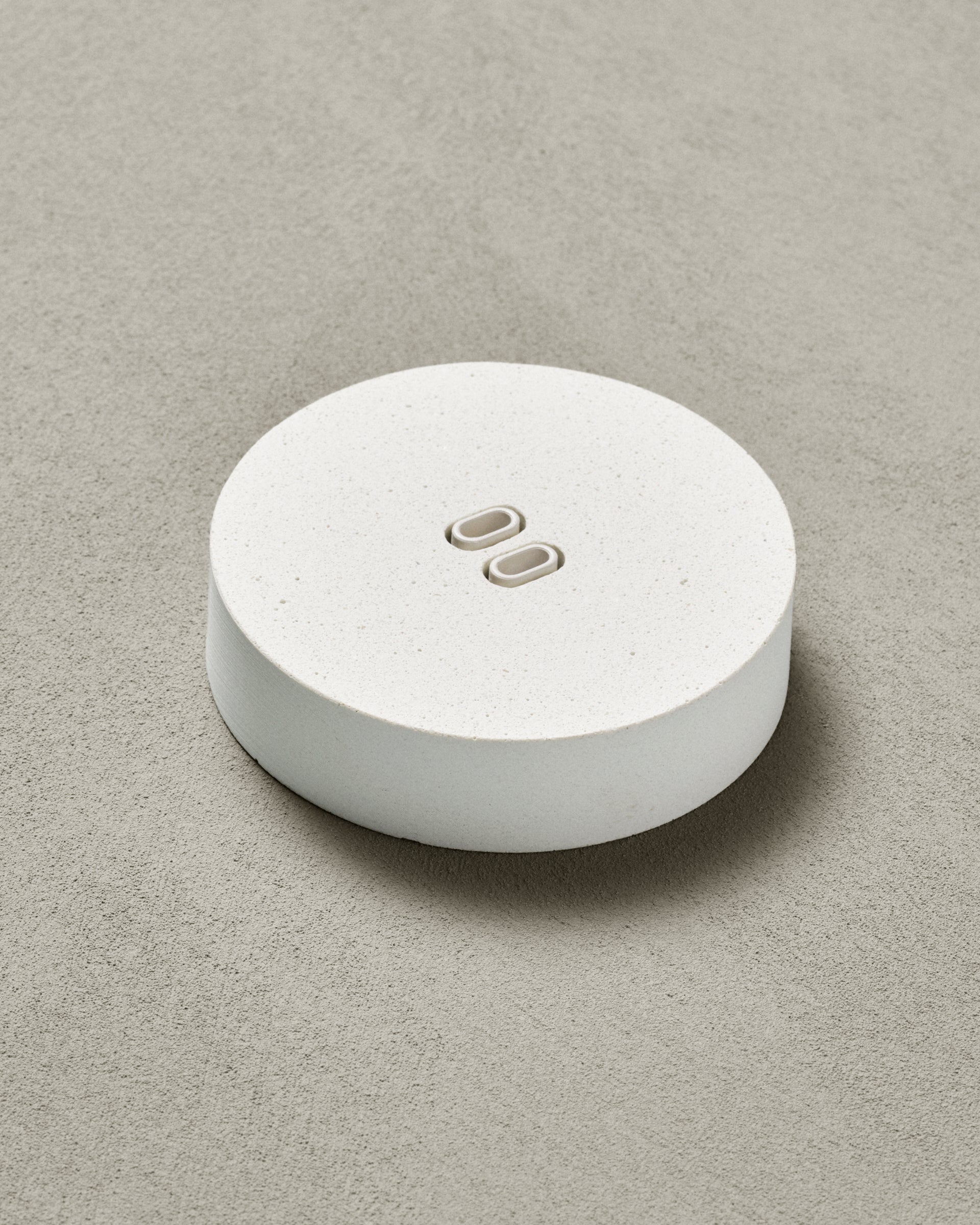 KLOSS USB C+C Rund - Hvit Betong